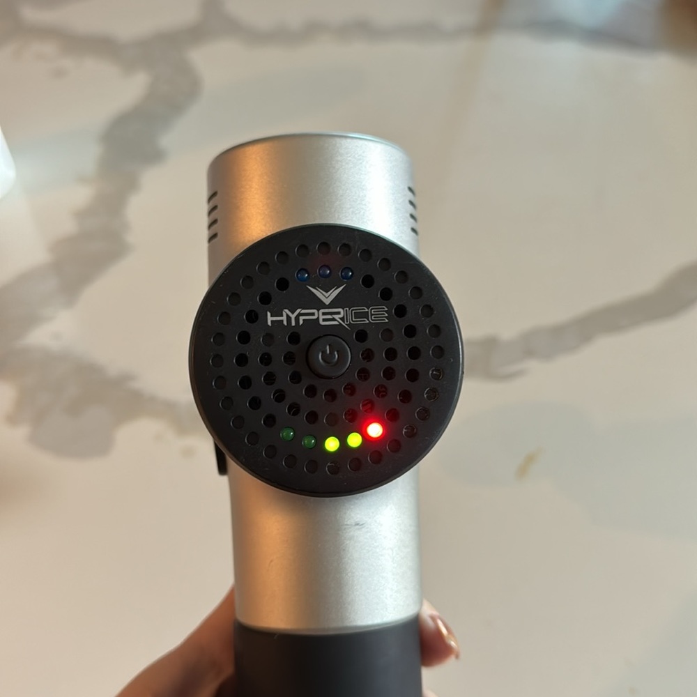 Hypervolt - Picture 2 of 5